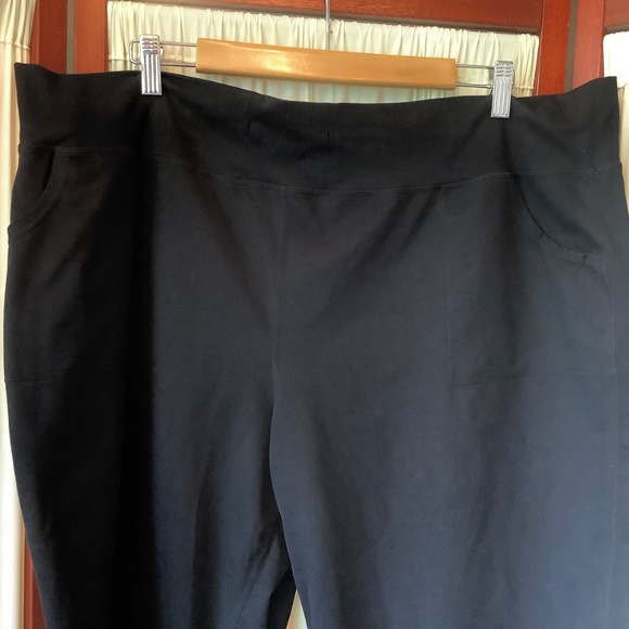 Zella Black Athletic Workout Athleisure Pants Capri Crop Womens 20W - Picture 2 of 5